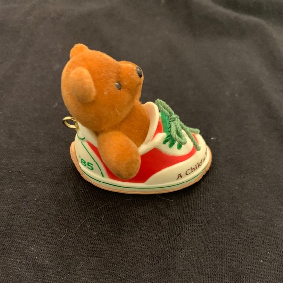 1985 Hallmark Keepsake Ornament Child's Third Christmas in Box Collectable - Picture 6 of 9